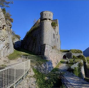 accés principal fort haut.jpg